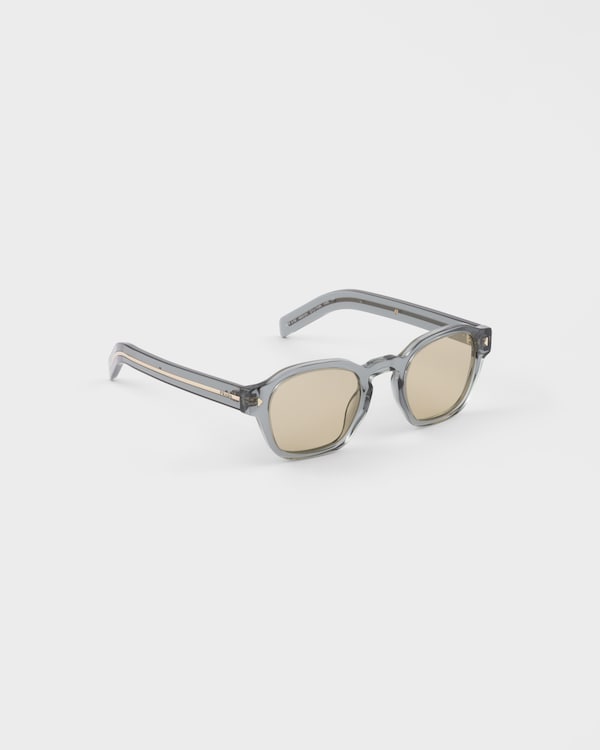Sunglasses with the iconic metal plaque - Chamomile yellow lenses Sunglasses with the iconic metal plaque - Chamomile yellow lenses