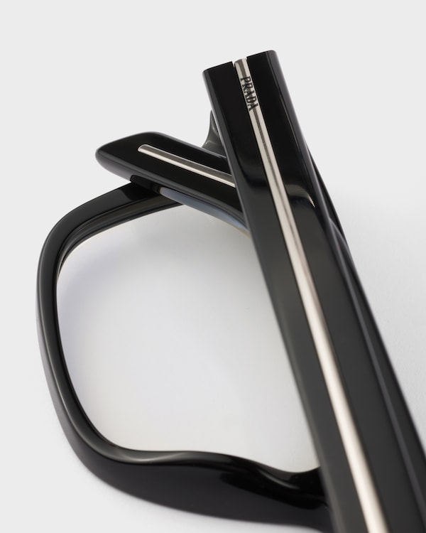 Sunglasses with iconic metal plaque - Crystal lenses Sunglasses with iconic metal plaque - Crystal lenses