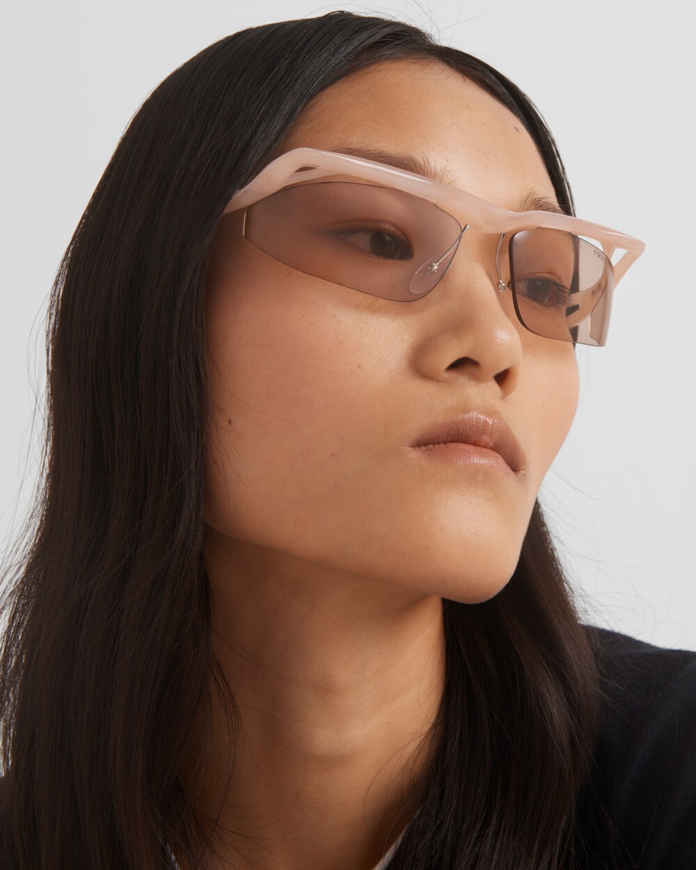 Scopri l'ampia selezione degli occhiali da sole Prada! 78 cq5dam.web.hebebed.1000.1000