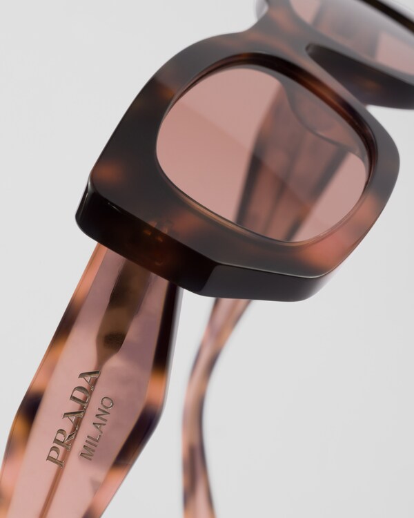 Sunglasses with the Prada logo - Mahoghany lenses Sunglasses with the Prada logo - Mahoghany lenses