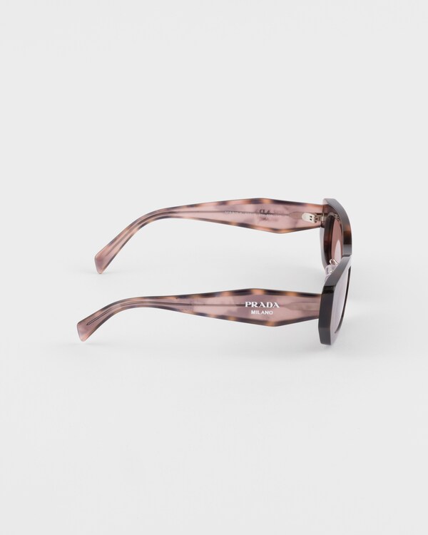 نظارة شمسية مزينة بلوغو برادا - عدسات زجاجية ماهوغوني نظارة شمسية مزينة بلوغو برادا - عدسات زجاجية ماهوغوني