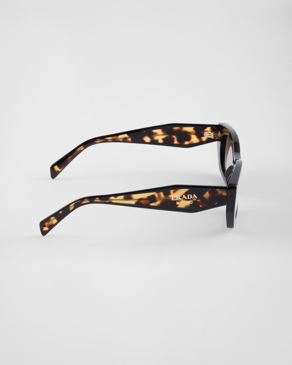 Sunglasses with the Prada logo Sunglasses with the Prada logo