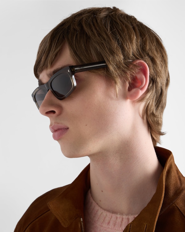 Sunglasses with the iconic metal plaque - Walnut brown lenses Sunglasses with the iconic metal plaque - Walnut brown lenses