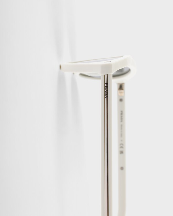 Prada sunglasses with the iconic metal plaque Prada sunglasses with the iconic metal plaque