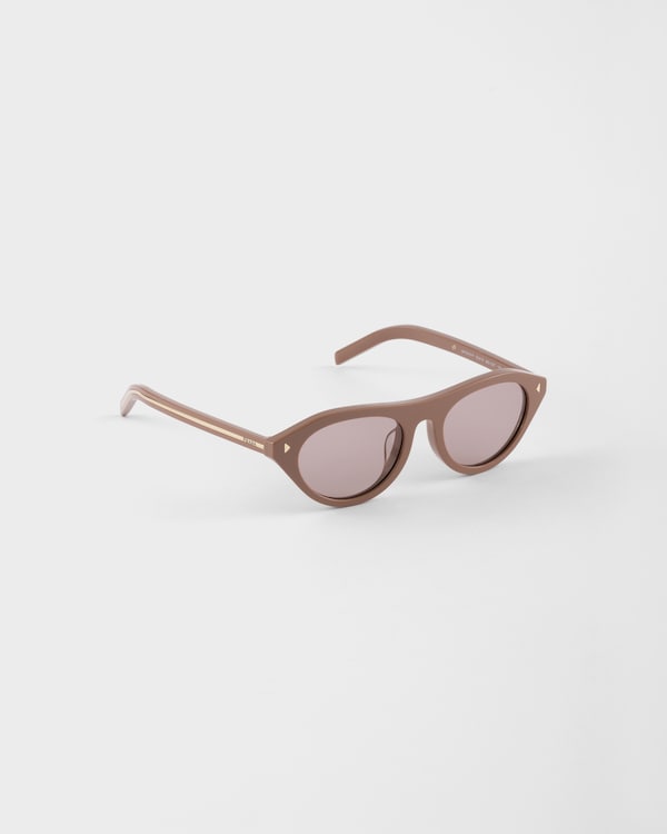 Prada sunglasses with the iconic metal plaque - Mud Brown lenses Prada sunglasses with the iconic metal plaque - Mud Brown lenses