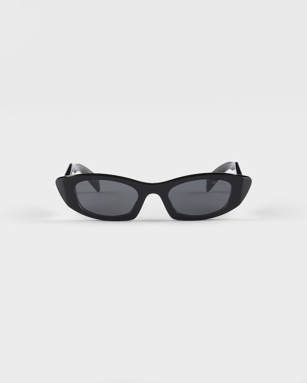 Loden Green Lenses Sunglasses with the iconic metal plaque