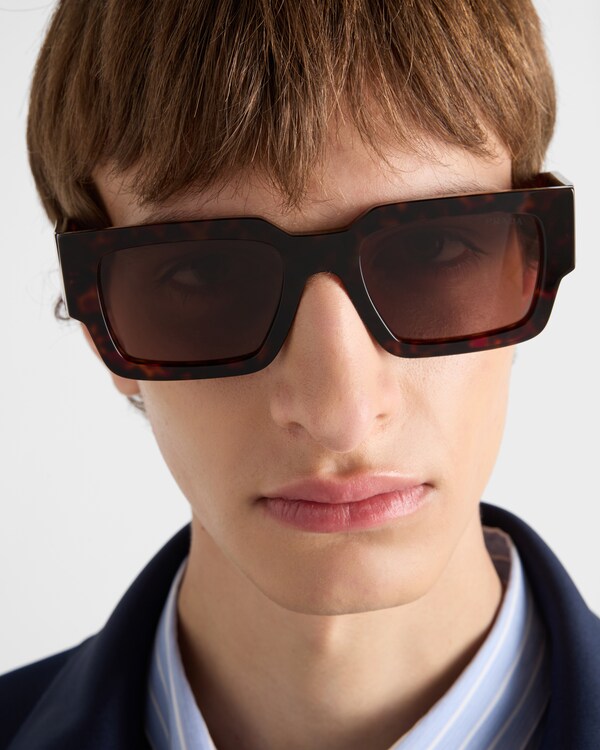 プラダ シンボル サングラス プラダ シンボル サングラス