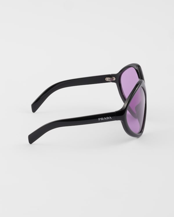 Prada Runway太阳镜 Prada Runway太阳镜
