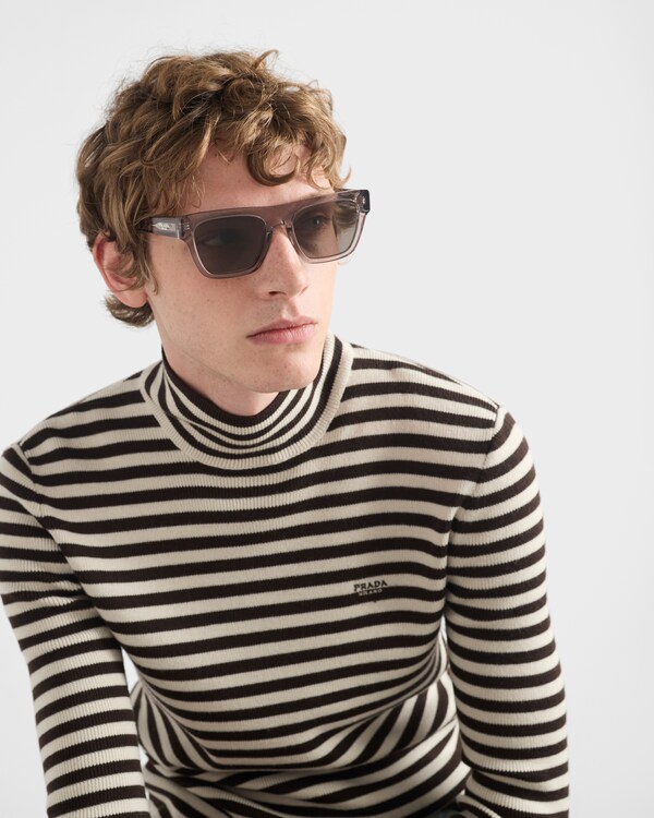 Sunglasses with Prada logo - Grey lenses Sunglasses with Prada logo - Grey lenses