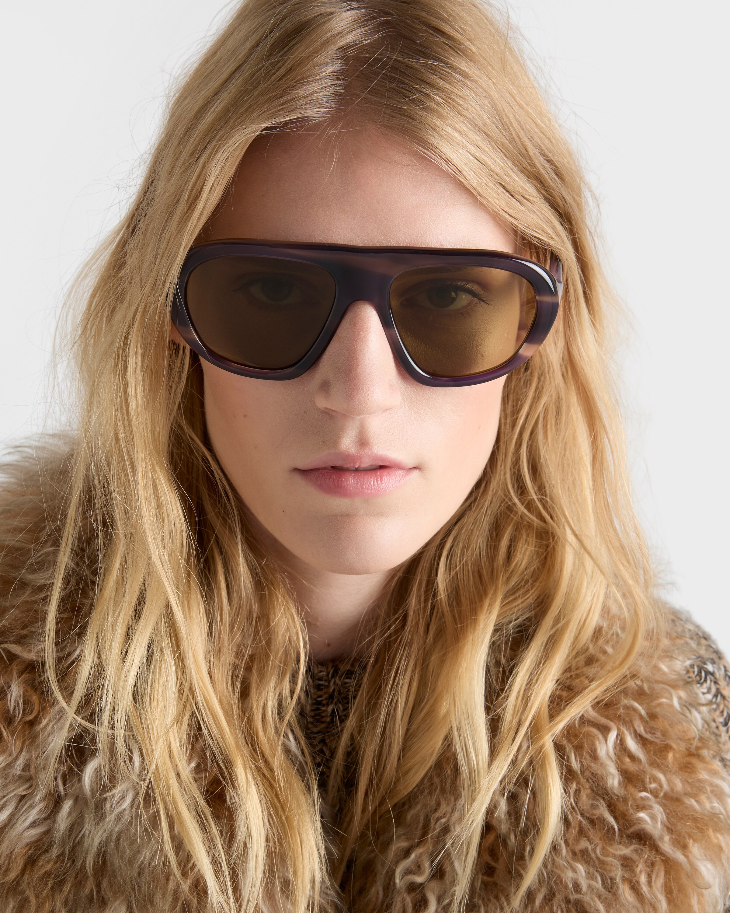 PRADA オリーブグリーン スポーツサングラス Olive green lenses Prada Eyewear Collection sunglasses | PRADA