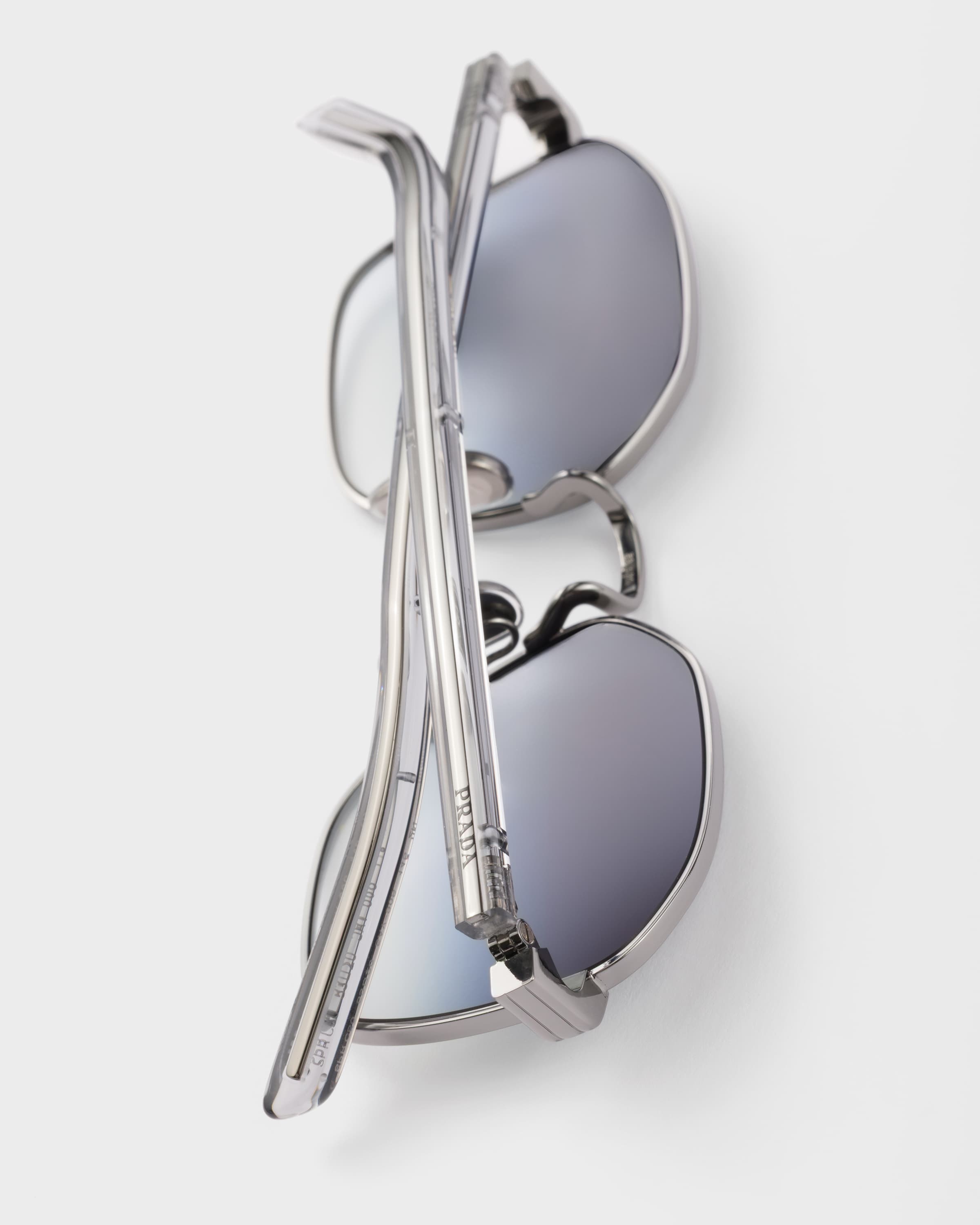 Lenses Color Night Sunglasses with the iconic metal plaque | PRADA