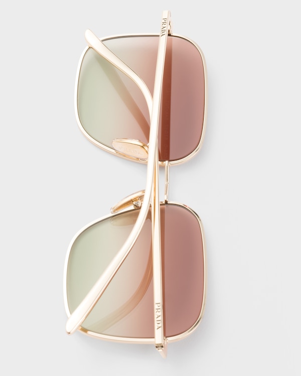 Lunettes de soleil Prada Eyewear Collection Lunettes de soleil Prada Eyewear Collection