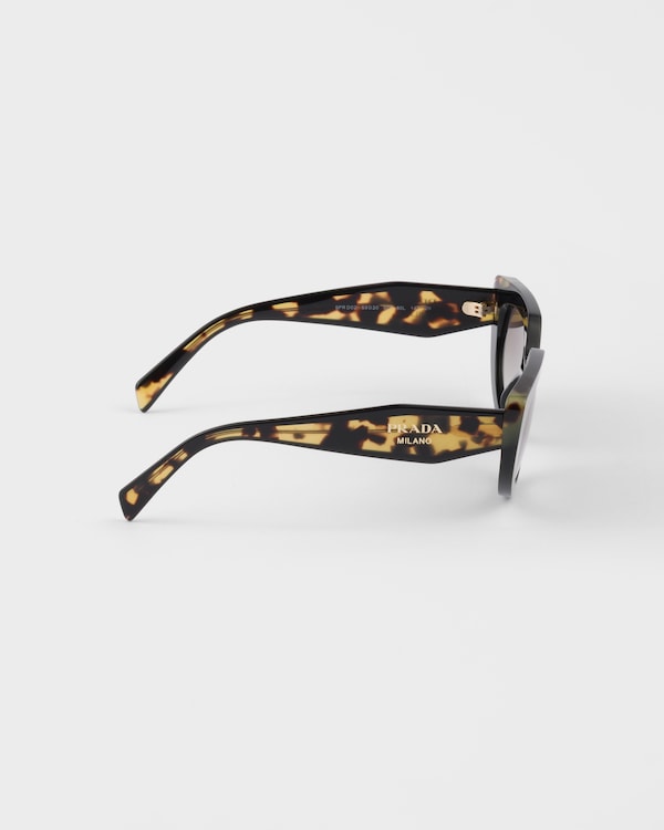 Lunettes de soleil ornées du logo Prada - Verres Anthracite Lunettes de soleil ornées du logo Prada - Verres Anthracite