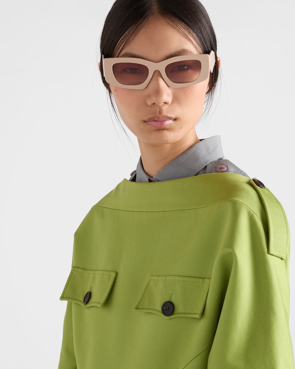 Lunettes de soleil avec logo triangulaire - Verres dégradés rose poudré Lunettes de soleil avec logo triangulaire - Verres dégradés rose poudré