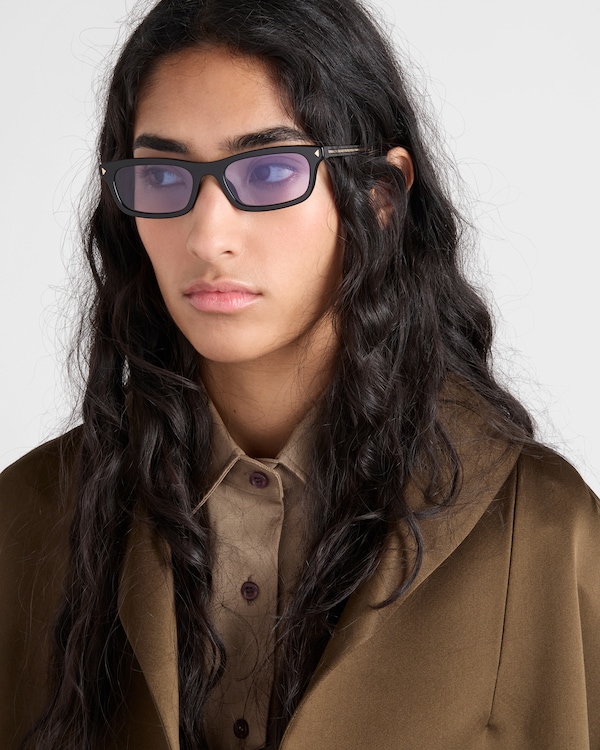 Sunglasses with the iconic metal plaque - Crystal Ultraviolet Lenses Sunglasses with the iconic metal plaque - Crystal Ultraviolet Lenses