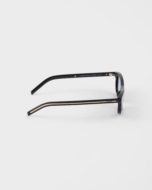 Sunglasses with the iconic metal plaque - Crystal Ultraviolet Lenses Sunglasses with the iconic metal plaque - Crystal Ultraviolet Lenses