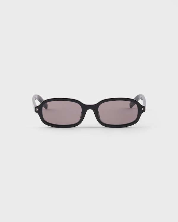Sunglasses with the iconic metal plaque - Crystal Maroon Lenses Sunglasses with the iconic metal plaque - Crystal Maroon Lenses