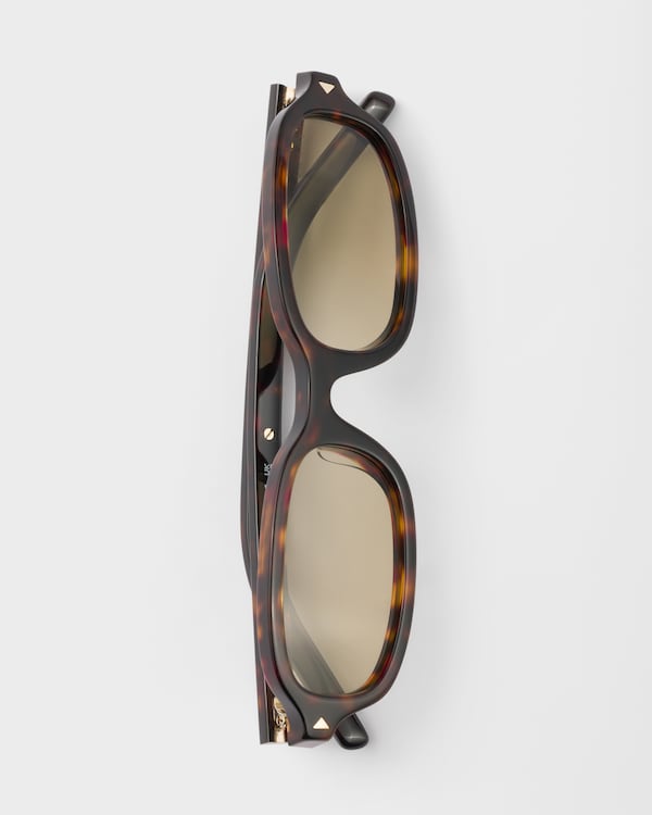 Sunglasses with the iconic metal plaque - Chamomile yellow lenses Sunglasses with the iconic metal plaque - Chamomile yellow lenses