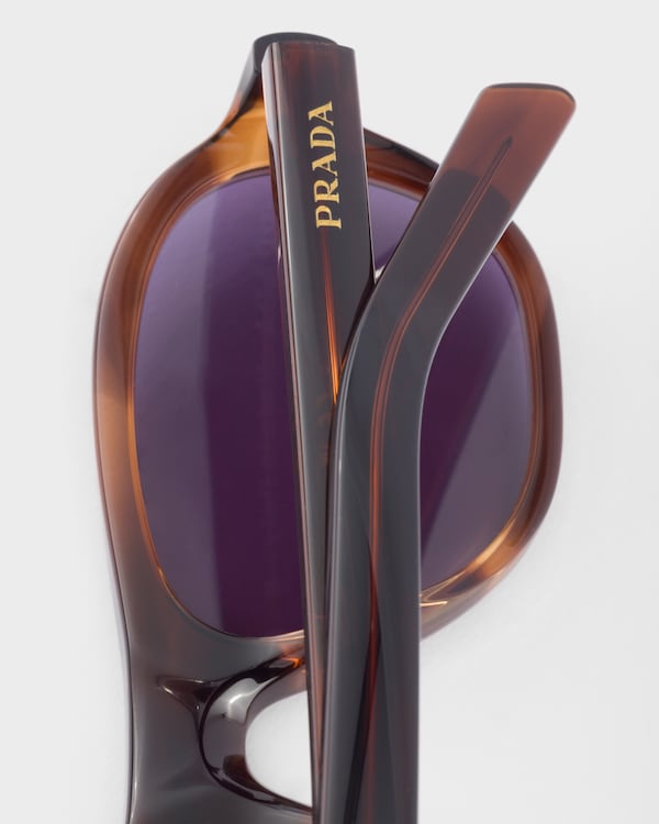 Prada Eyewear Collection sunglasses - Mulberry Lenses Prada Eyewear Collection sunglasses - Mulberry Lenses