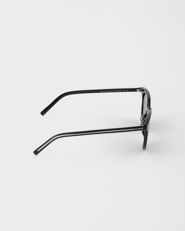 Prada sunglasses with the iconic metal plaque - Polarized black lenses Prada sunglasses with the iconic metal plaque - Polarized black lenses