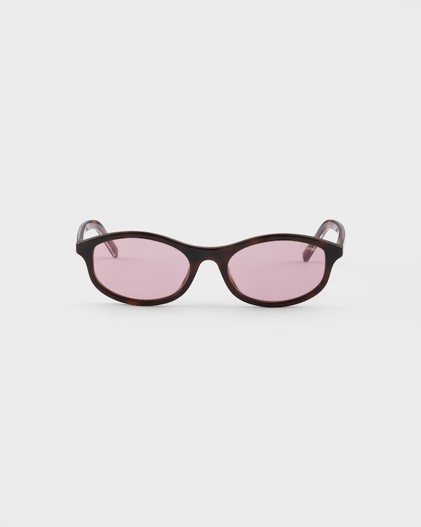 Prada sunglasses with the iconic metal plaque - Rose Poudré Prada sunglasses with the iconic metal plaque - Rose Poudré