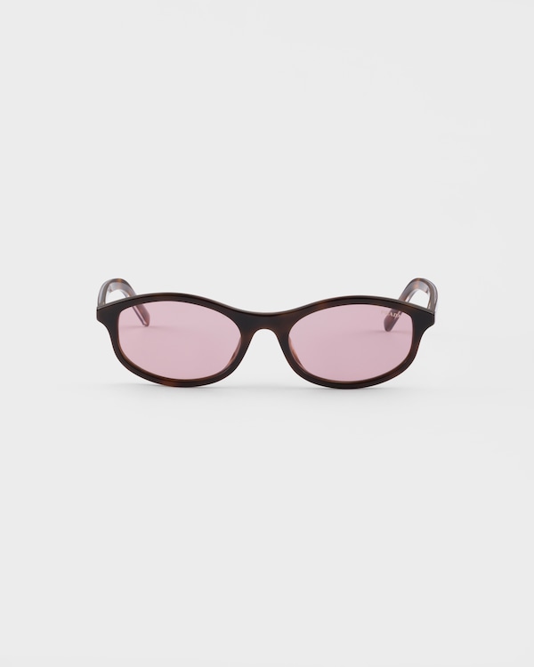 Prada sunglasses with the iconic metal plaque - Powder Pink Prada sunglasses with the iconic metal plaque - Powder Pink