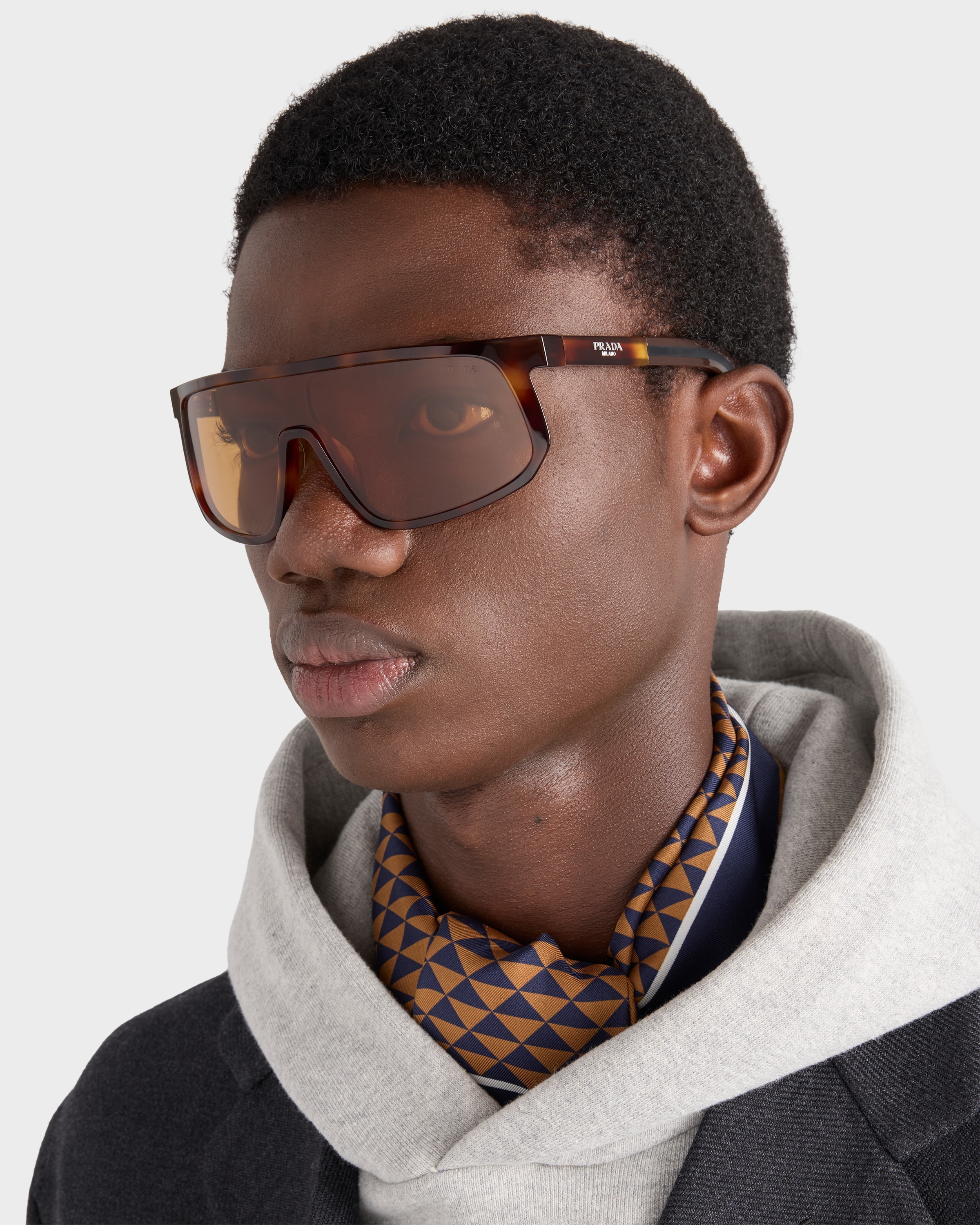 小物 Prada Half-Lim Sunglasses 小物 Prada Half-Lim Sunglasses Prada Half-Lim Sunglasses Prada