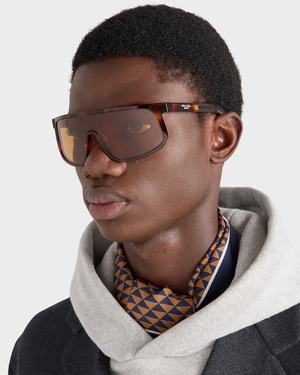 Sunglasses with the Prada logo - Honey lenses Sunglasses with the Prada logo - Honey lenses