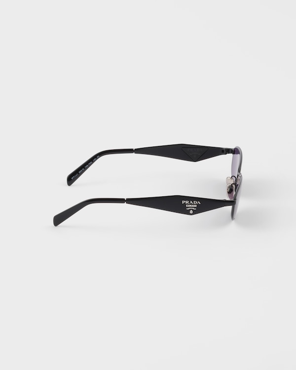 Sunglasses with Prada logo - Mulberry Lenses Sunglasses with Prada logo - Mulberry Lenses
