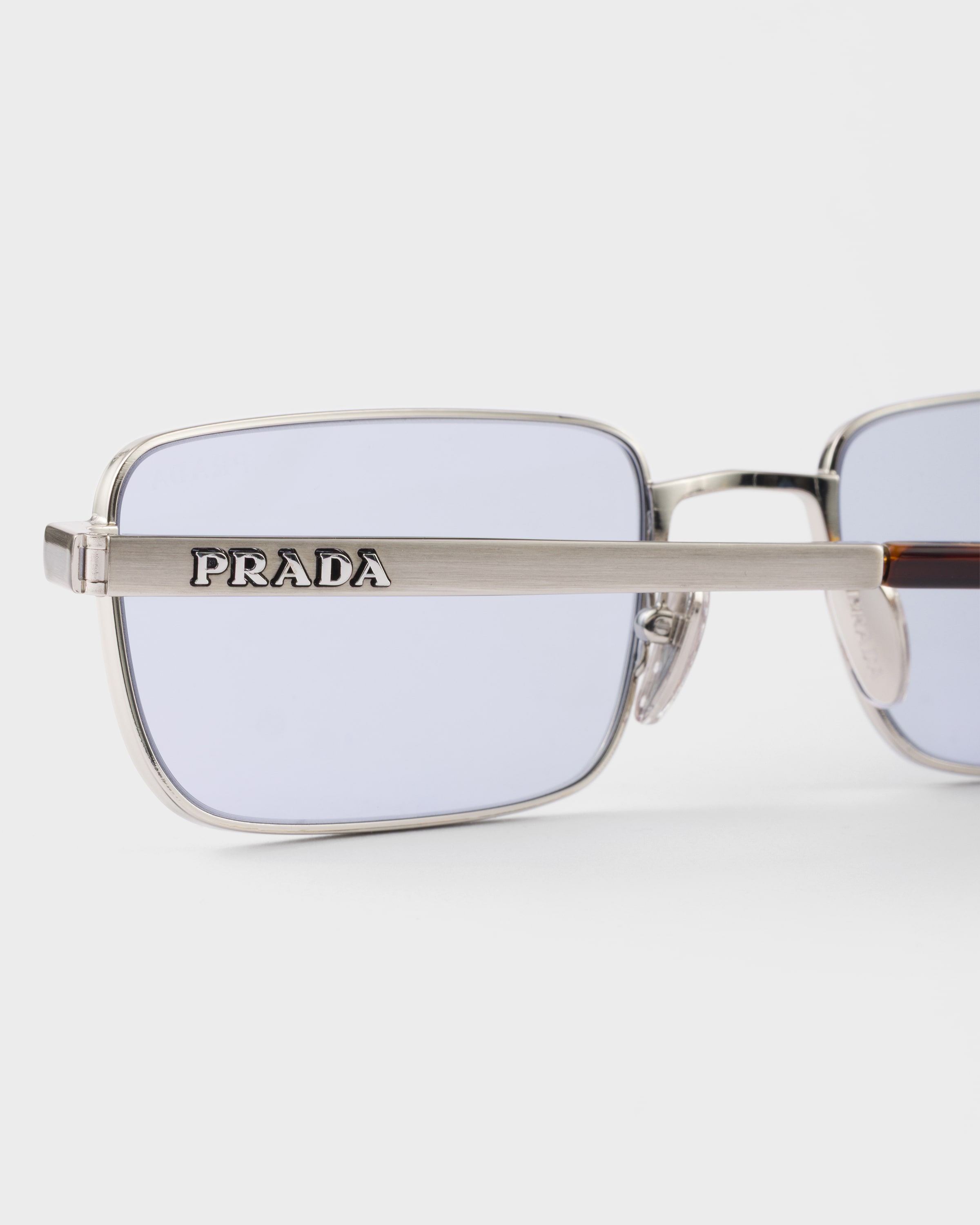 Lilac Lenses Sunglasses with Prada logo | PRADA - Brazil
