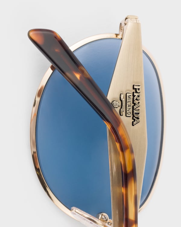 Sunglasses with Prada logo - Verres Outremer Sunglasses with Prada logo - Verres Outremer