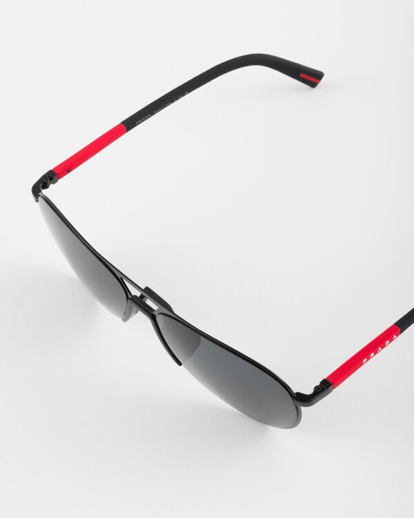 Prada Linea Rossa太阳镜 Prada Linea Rossa太阳镜