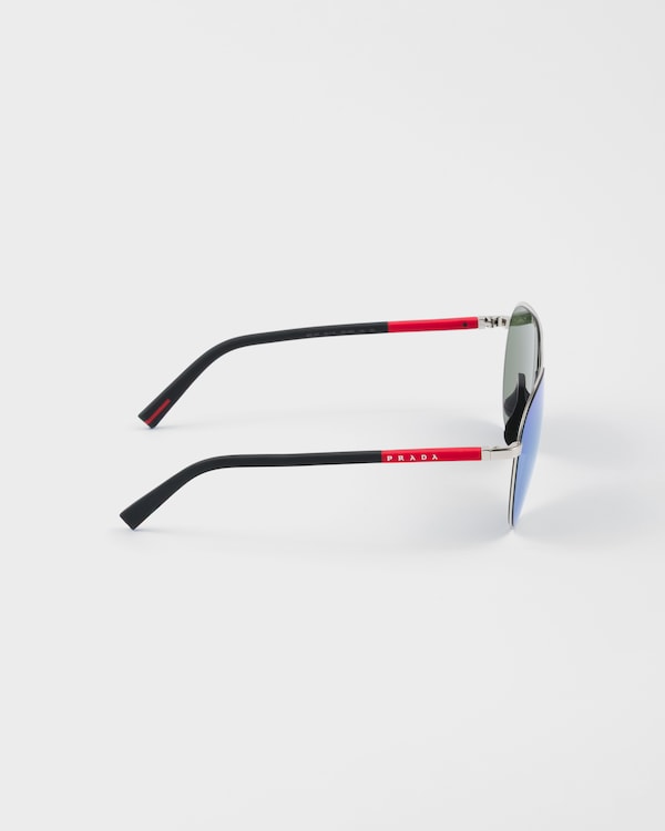 نظارات Prada Linea Rossa الشمسية نظارات Prada Linea Rossa الشمسية