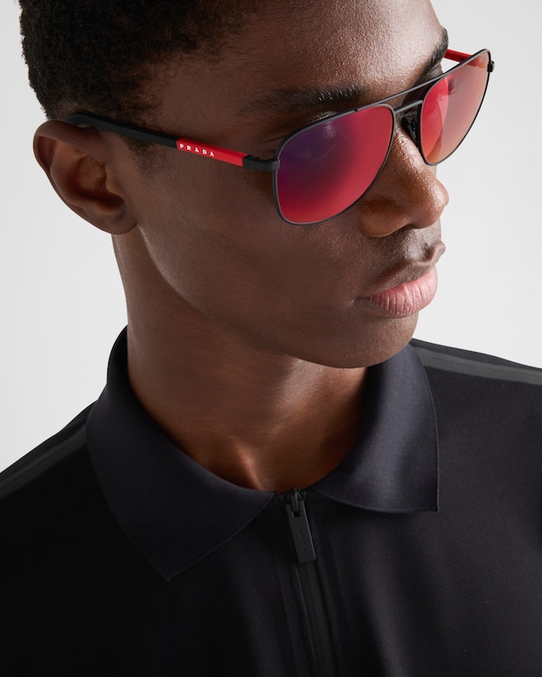 Prada Linea Rossa太阳镜 Prada Linea Rossa太阳镜