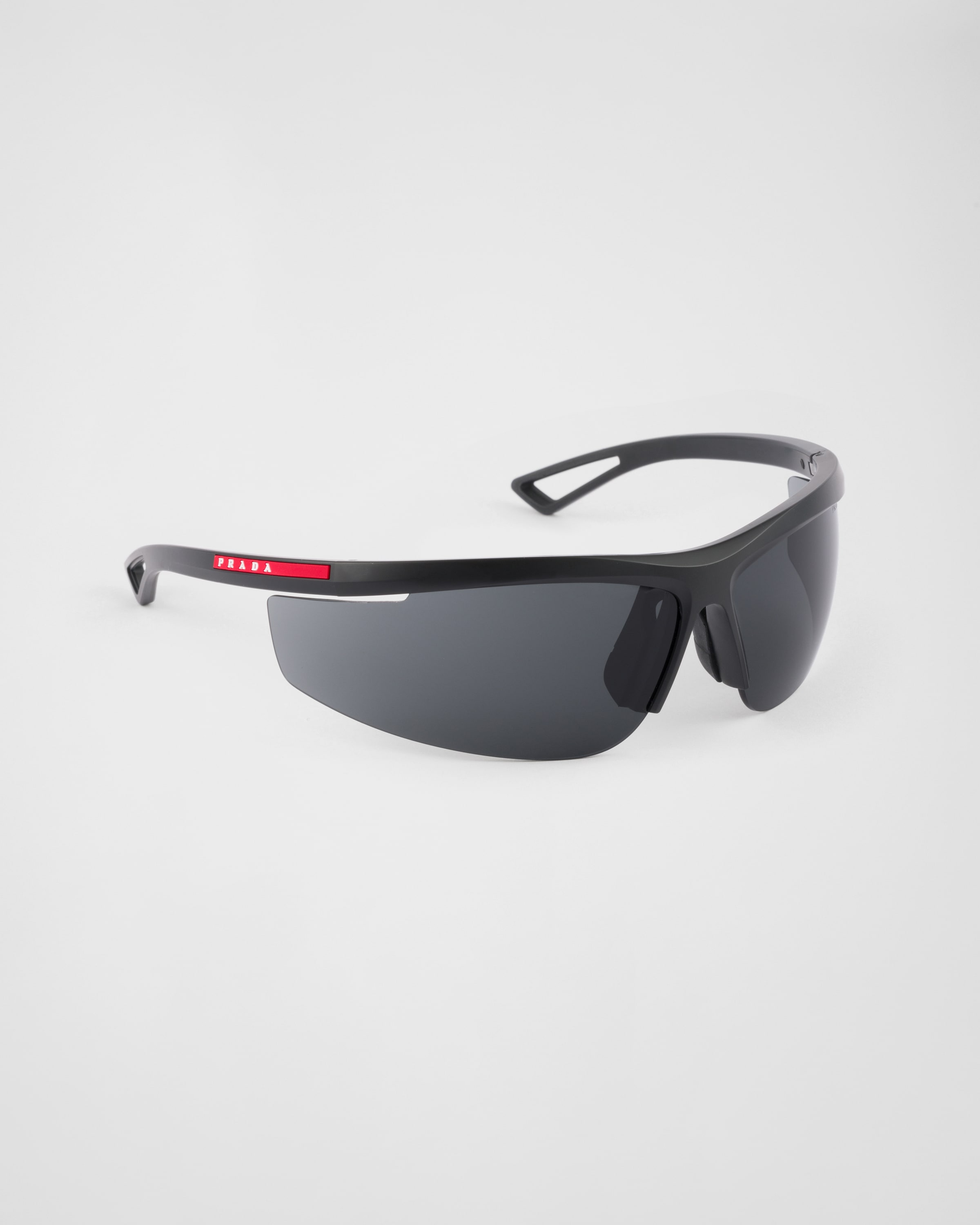 Prada Eyewear Rectangular Frame Sunglasses In Gläser In Schiefergrau