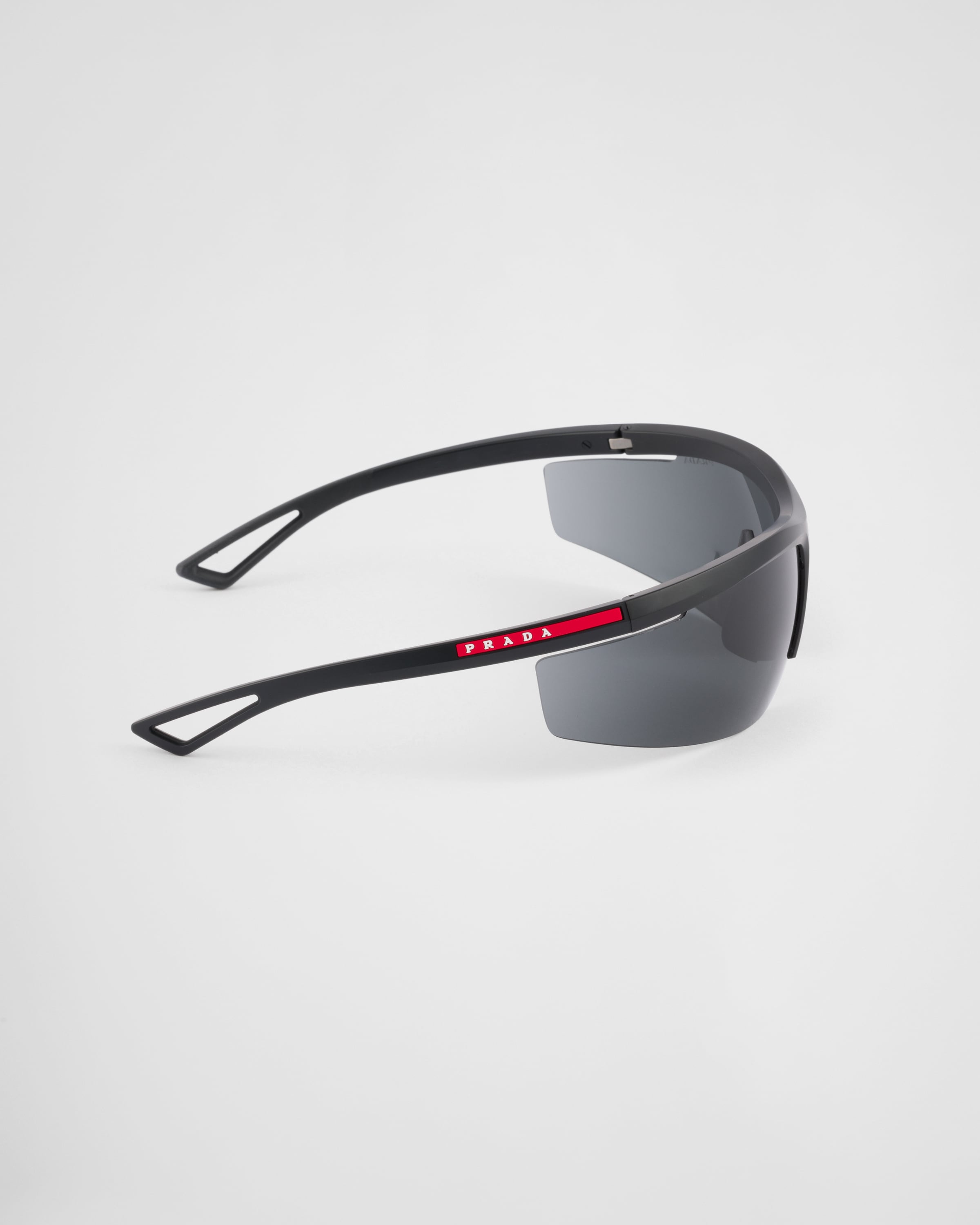 Prada Eyewear Rectangular Frame Sunglasses In Gläser In Schiefergrau