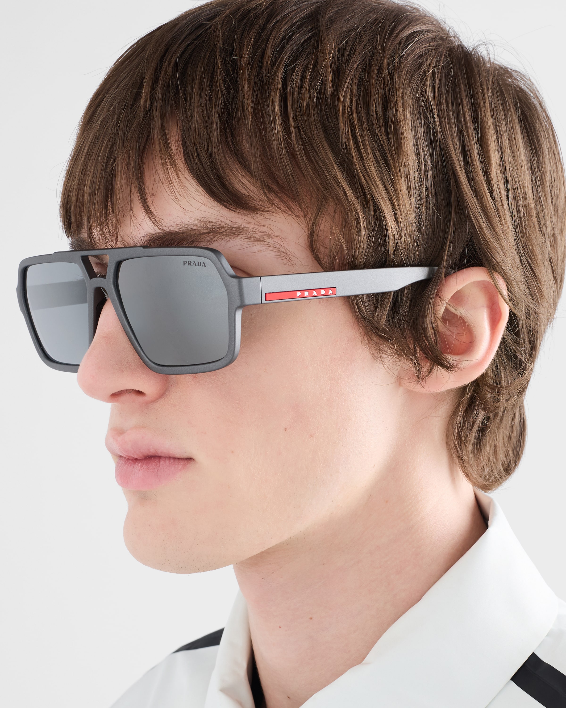 PRADA サングラス ダークグレー レンズ グレーレンズ プラダ シンボル サングラス | PRADA