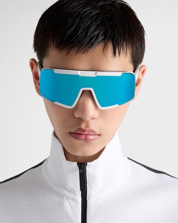 Lunettes de soleil Prada Linea Rossa Active - Verres Cyan Mult. Id. Lunettes de soleil Prada Linea Rossa Active - Verres Cyan Mult. Id.