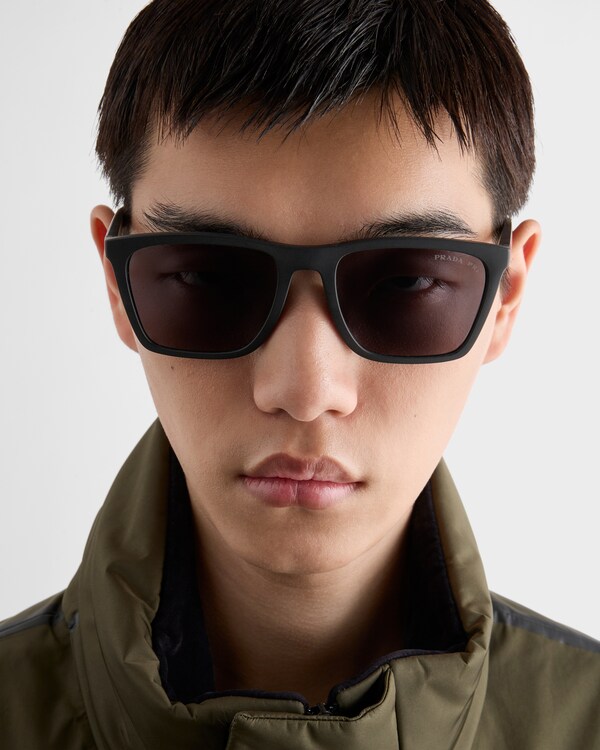 Prada Linea Rossa sunglasses - Lens: Black Prada Linea Rossa sunglasses - Lens: Black