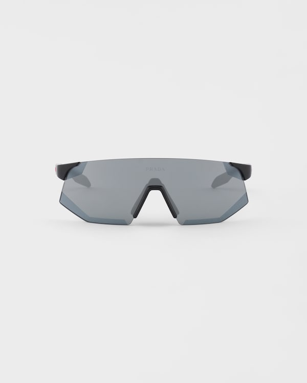 Prada Linea Rossa Active sunglasses - Verspiegelte Gläser In Schwarz Prada Linea Rossa Active sunglasses - Verspiegelte Gläser In Schwarz