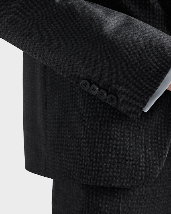 单排扣羊毛和羊绒西装套装 单排扣羊毛和羊绒西装套装