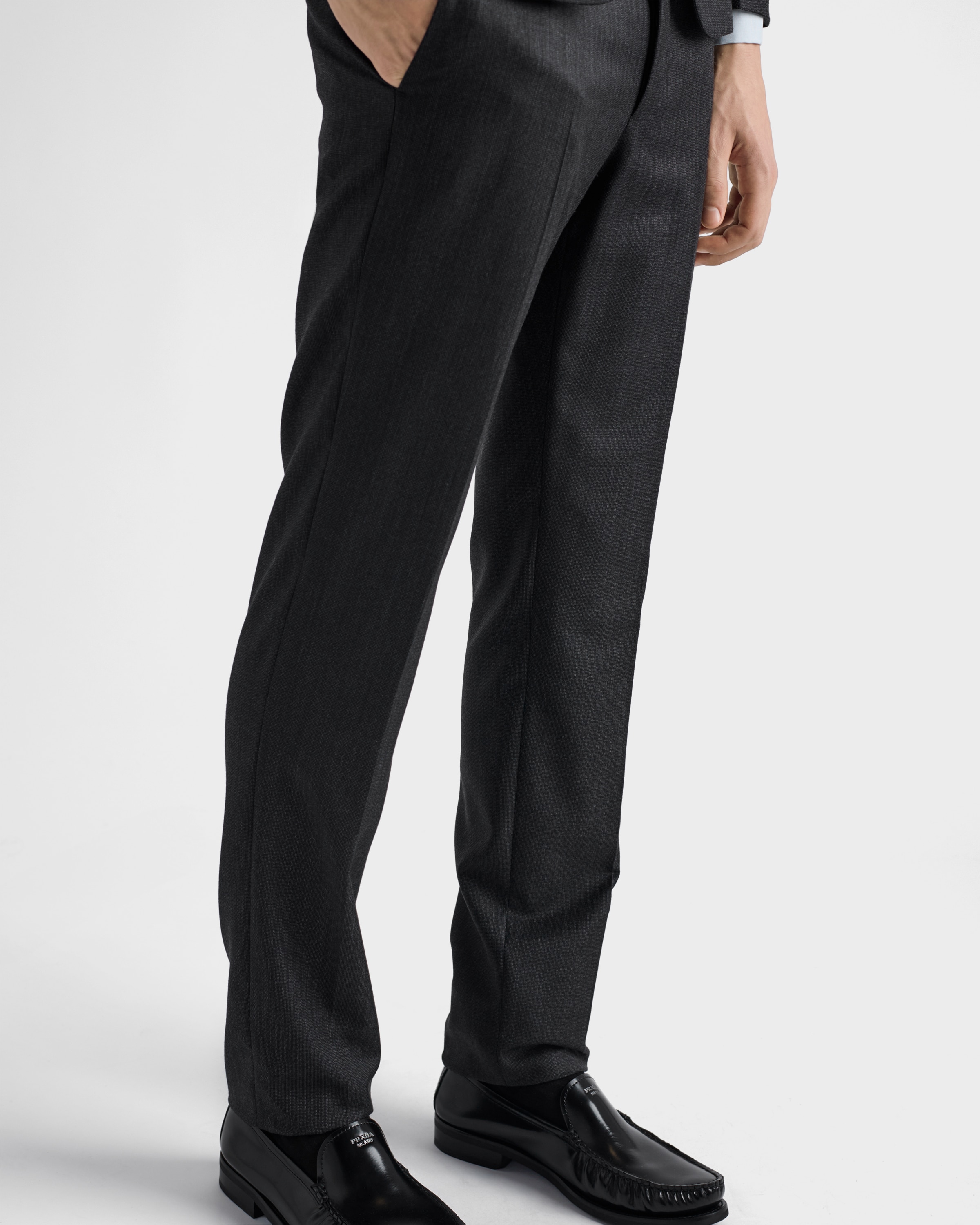 Single-breasted wool and cashmere suit