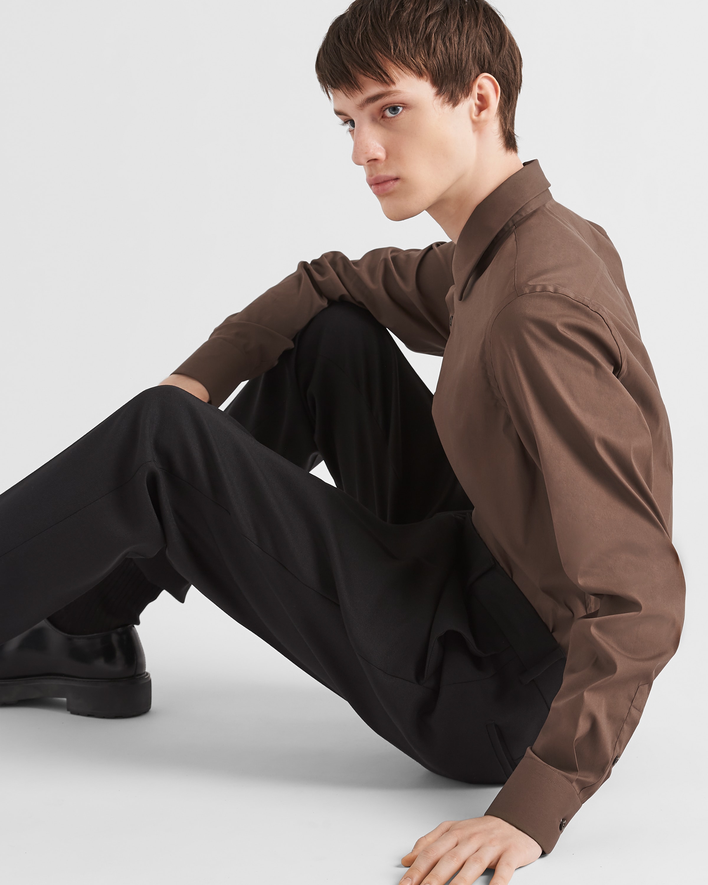 Tシャツ・カットソー PRADA Black stretch poplin shirt (UCM608SOOO10HT F0002) Black Stretch Cotton Shirt | PRADA