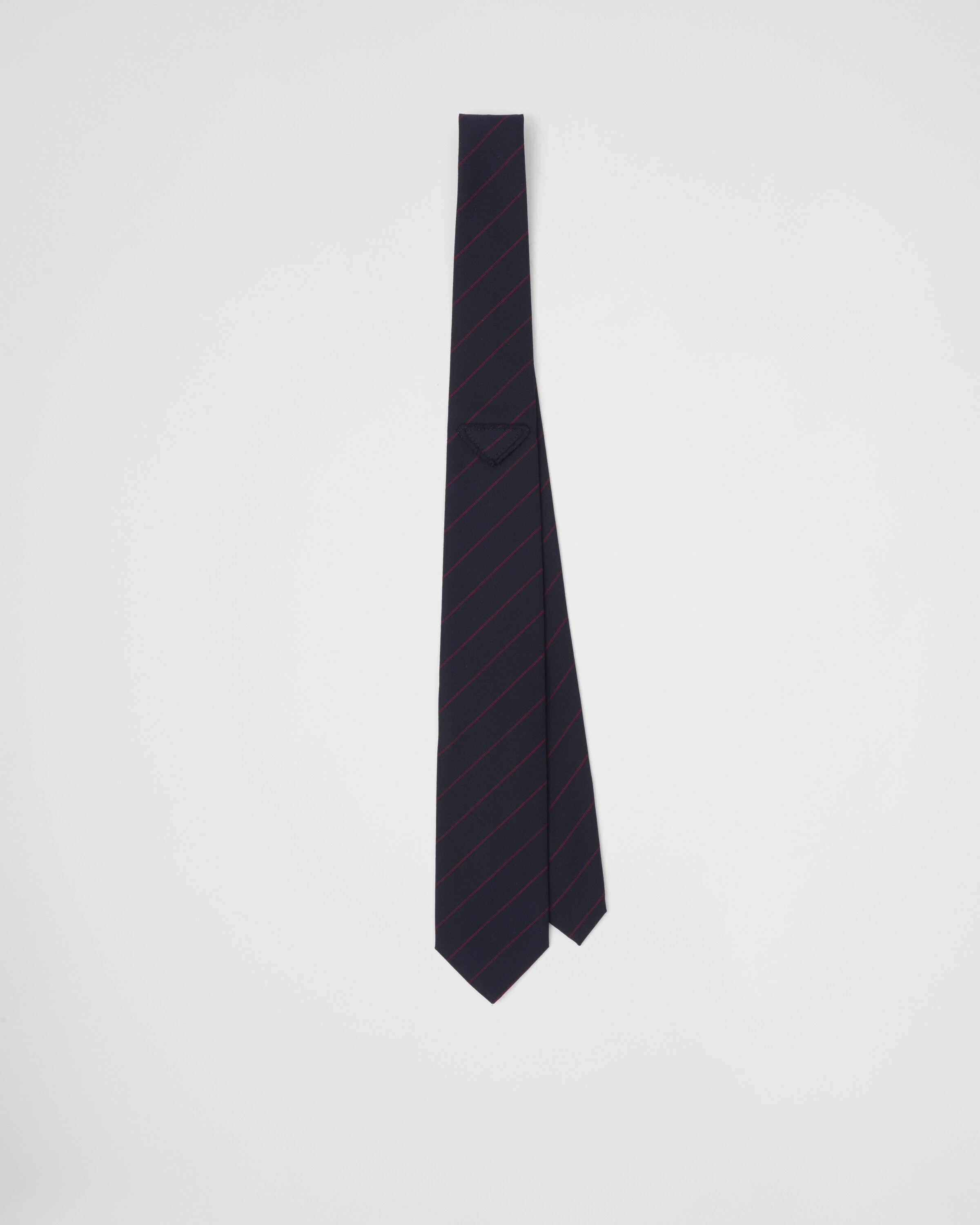 Wool tie