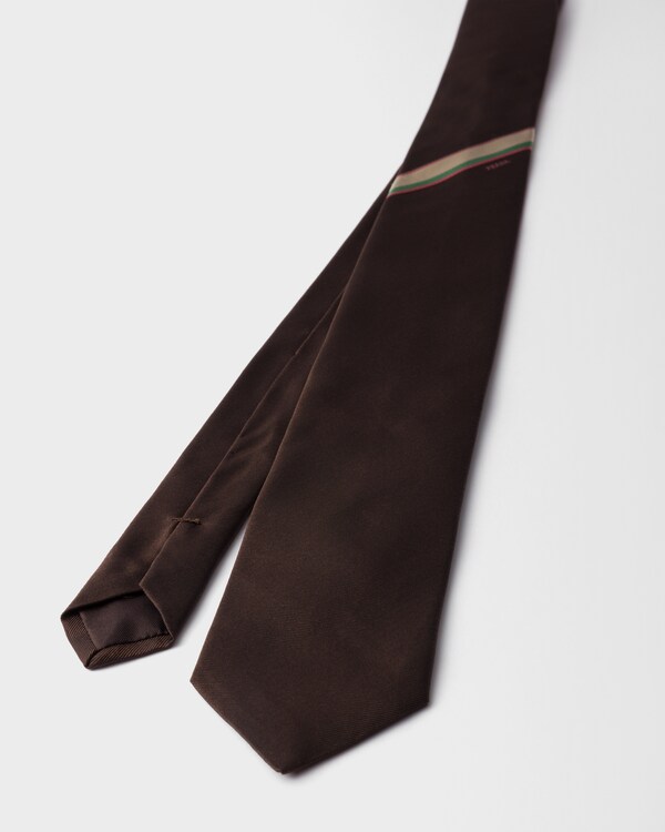 Krawatte aus Seide Krawatte aus Seide