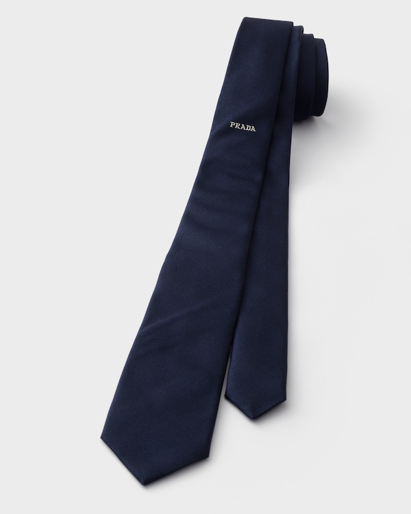 Silk tie