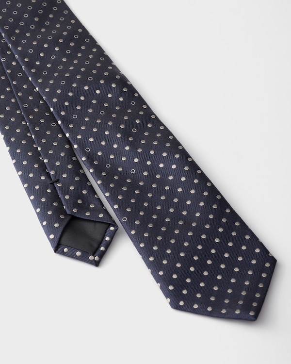 Silk tie - Navy Silk tie - Navy