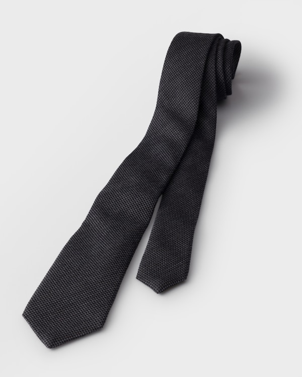 Wool and silk tie