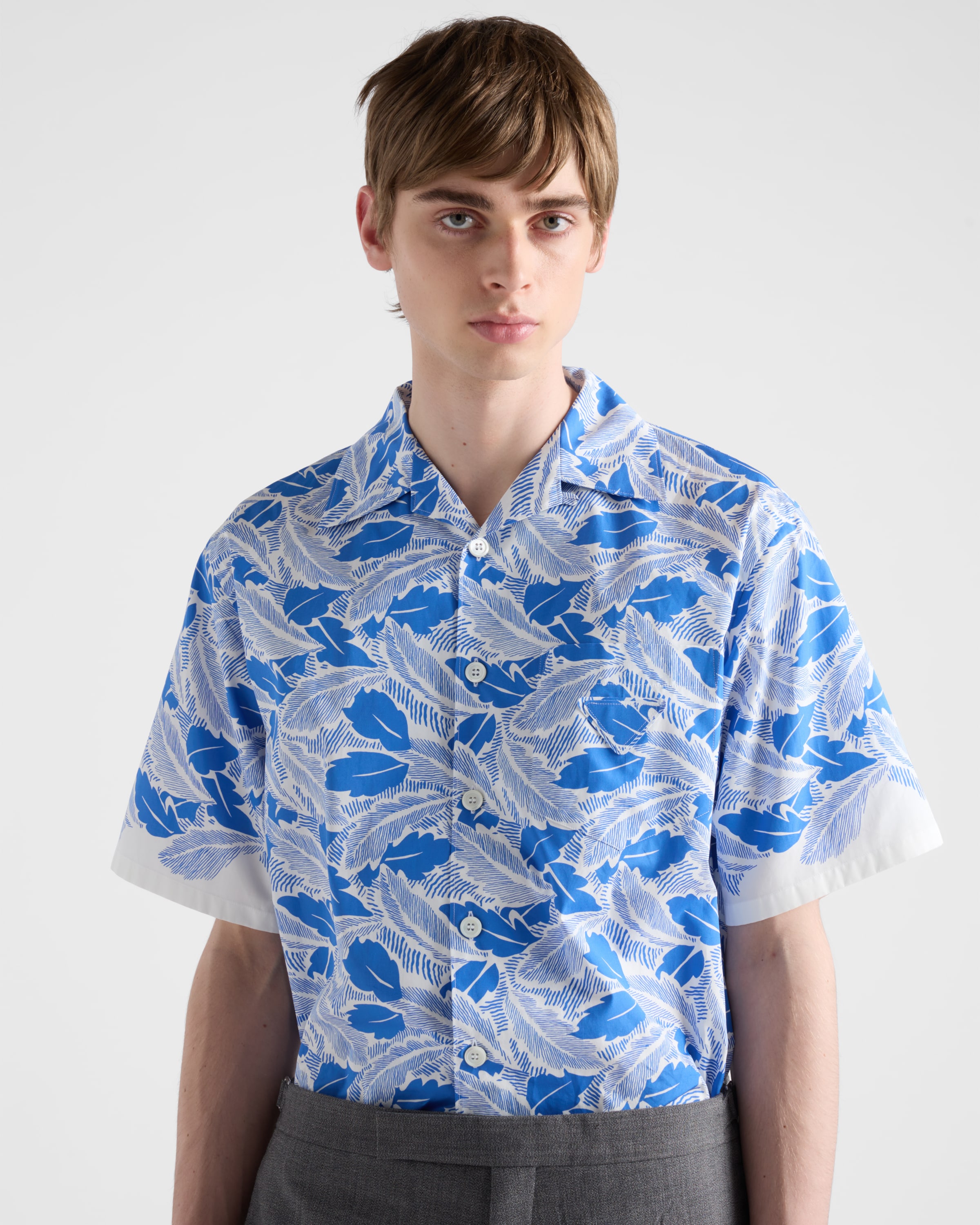 Prada Mens Light Blue Graphic-print Short-sleeve Cotton Shirt Xl In Saphirblau
