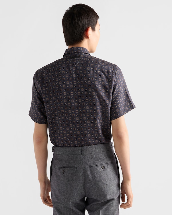 Short-sleeved printed silk shirt - Smoky Gray Short-sleeved printed silk shirt - Smoky Gray